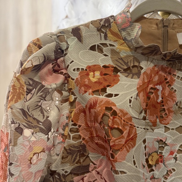 NWT Elliatt | Floral Lace Long Sleeve Dress eyelet embroidered embroidery - Picture 7 of 17